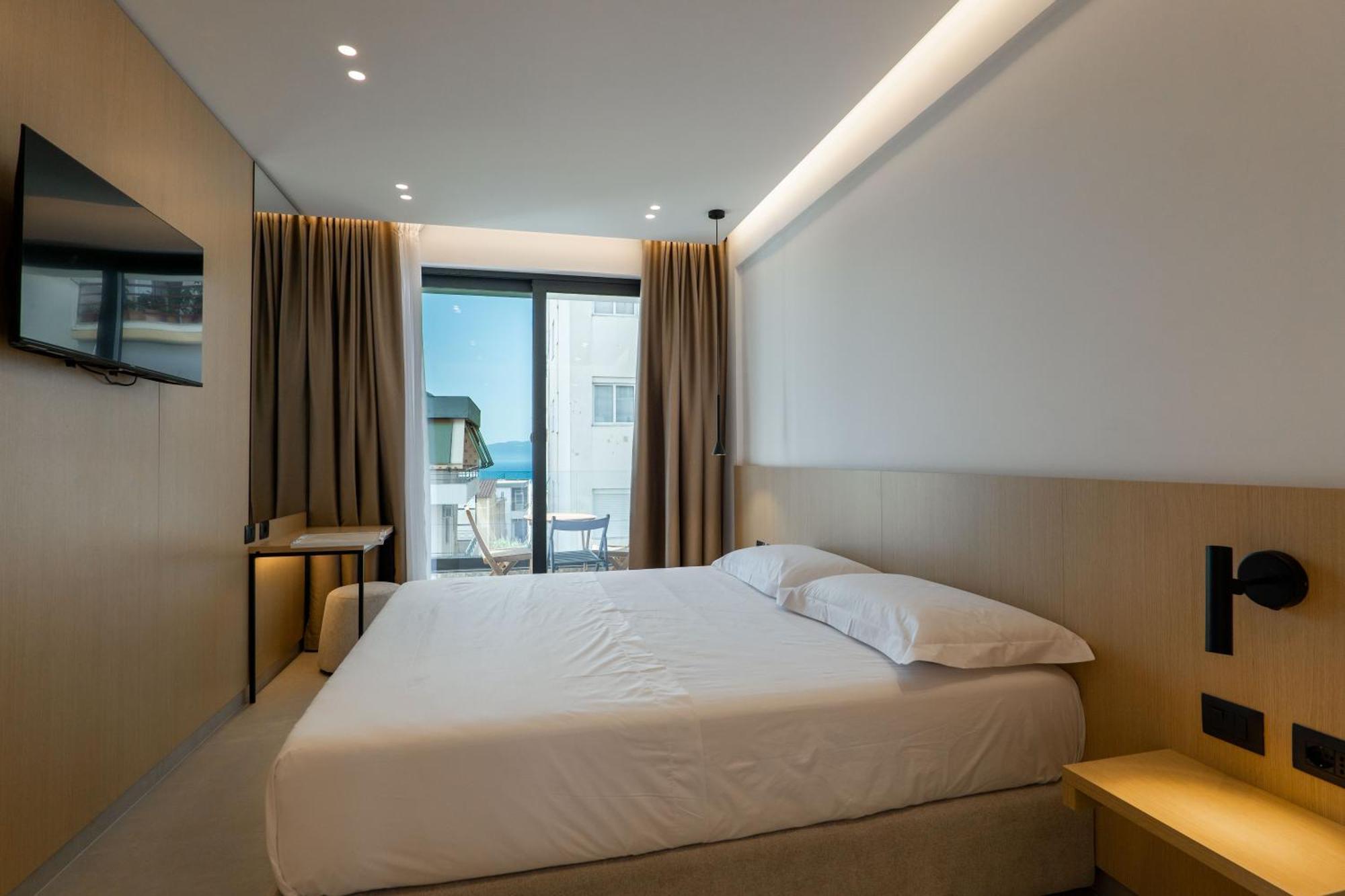 Austin Boutique Hotel Sarandë Exterior foto
