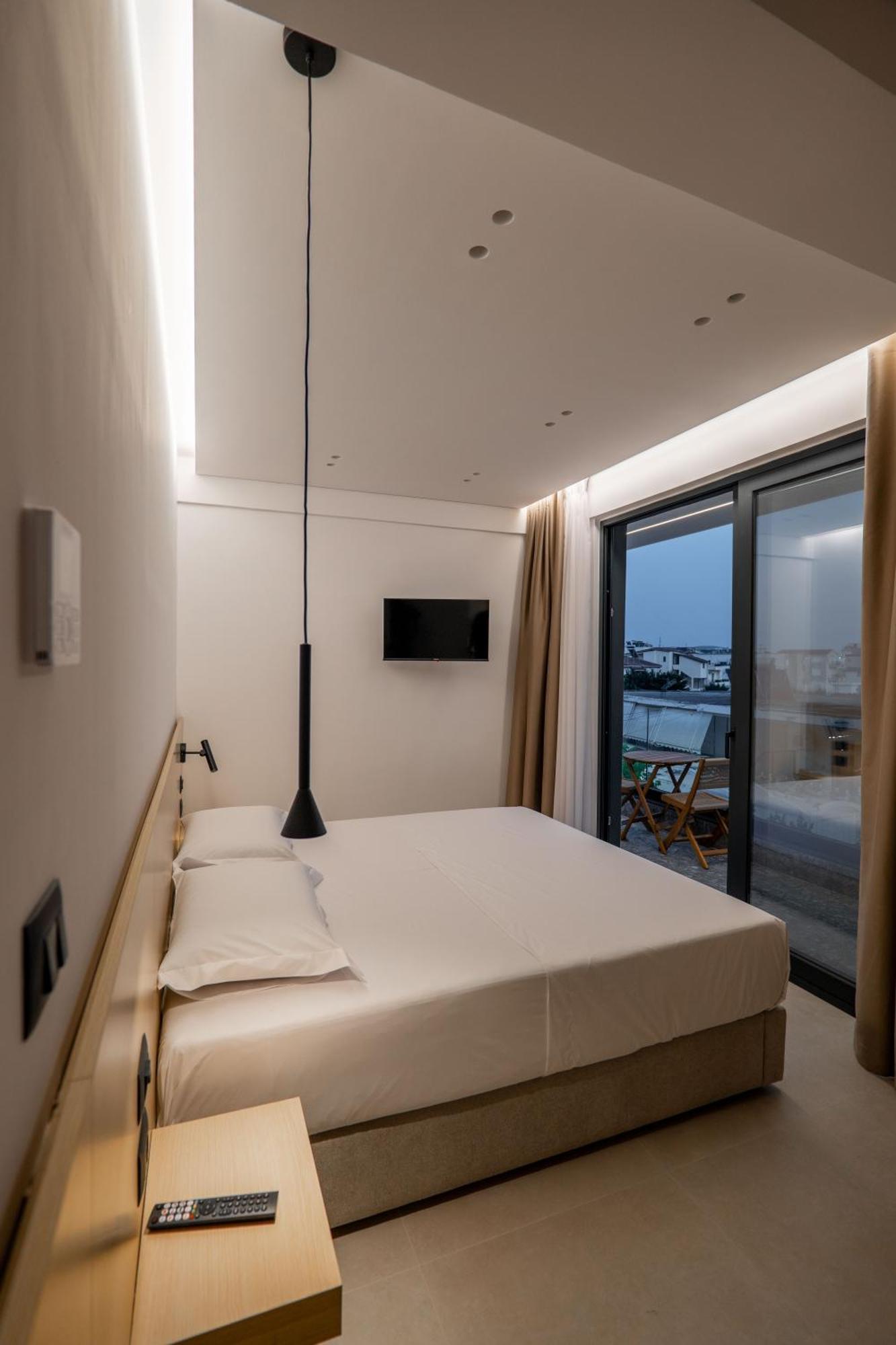 Austin Boutique Hotel Sarandë Exterior foto