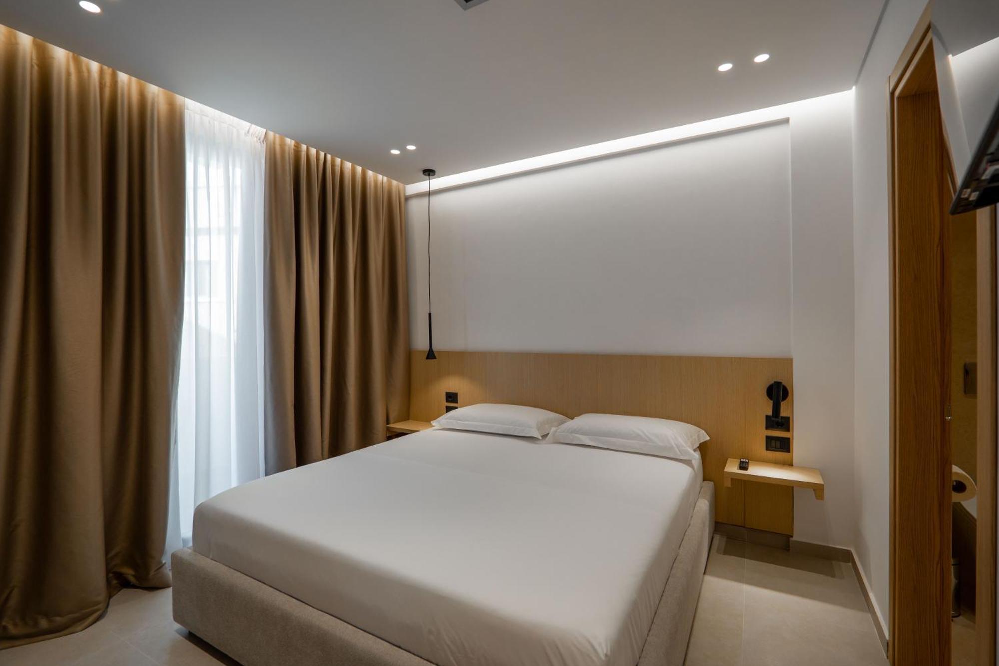 Austin Boutique Hotel Sarandë Exterior foto