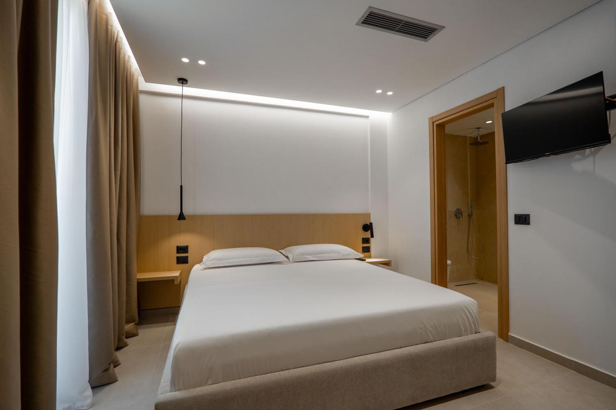 Austin Boutique Hotel Sarandë Exterior foto